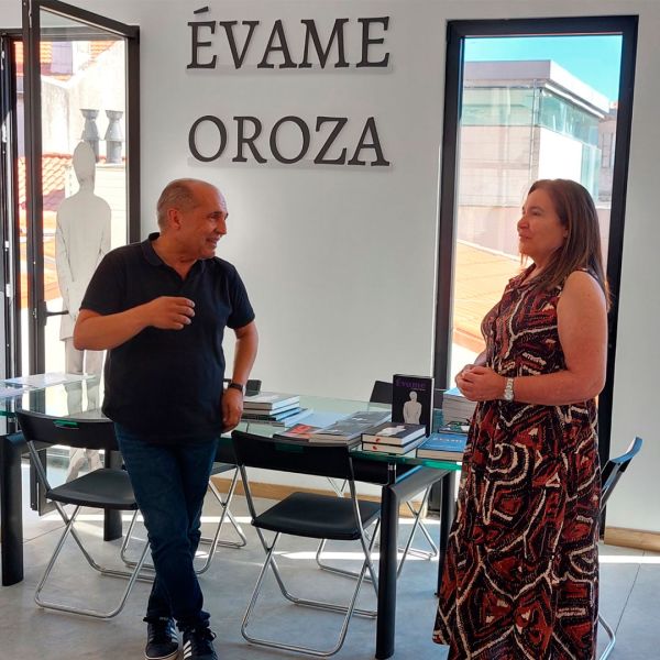 A delegada Territorial da Xunta en Vigo visita Évame Oroza e destaca a su actividade