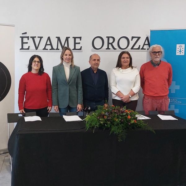 La gallega Lupe Gómez y el chileno Morales Monterríos, ganadores de la primera edición del Premio Internacional de poesía Carlos Oroza